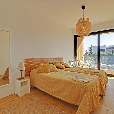 Apartment White & Nature